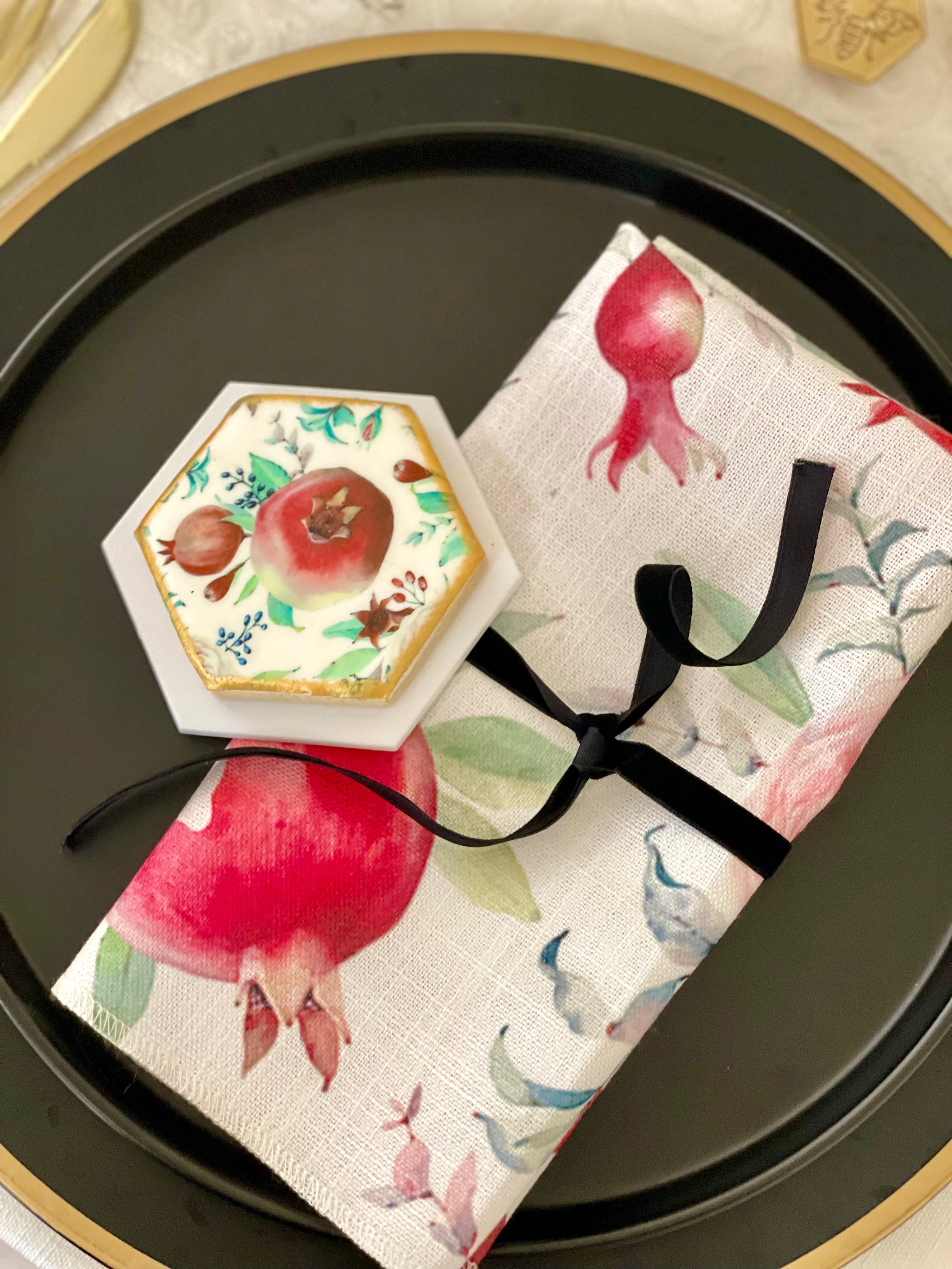 NEW! Pomegranate Napkin - Pack of 6 (Receive before RH)