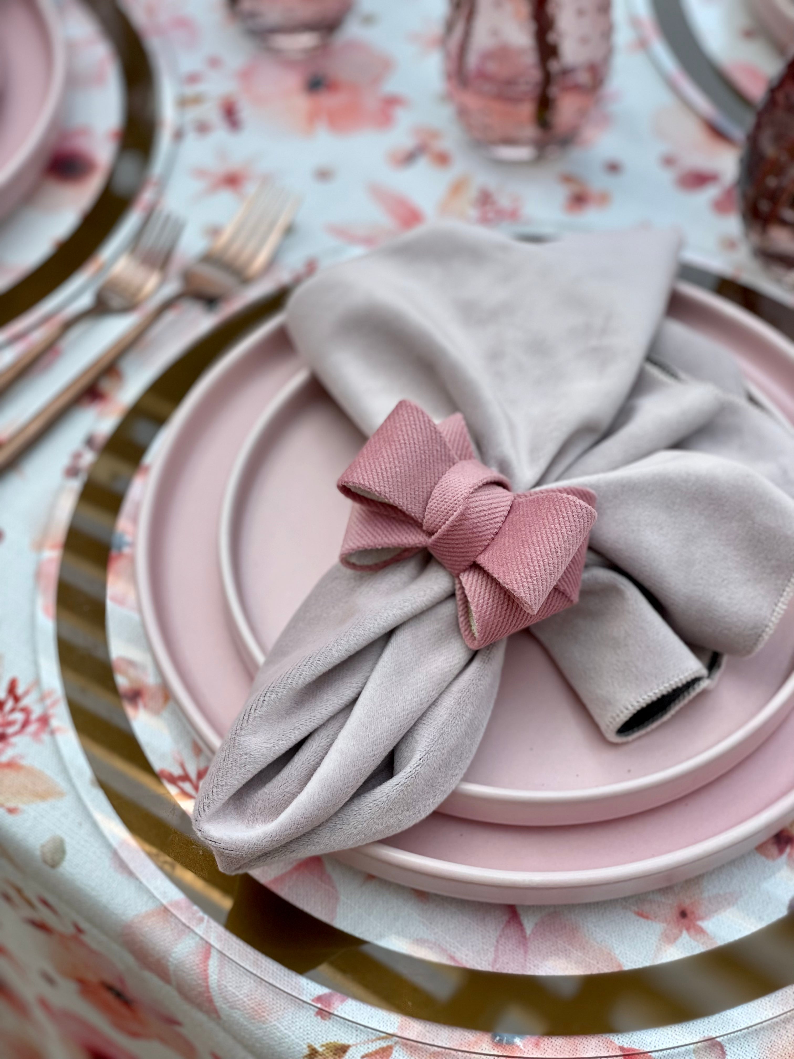 ROSE PINK bow ring Set of