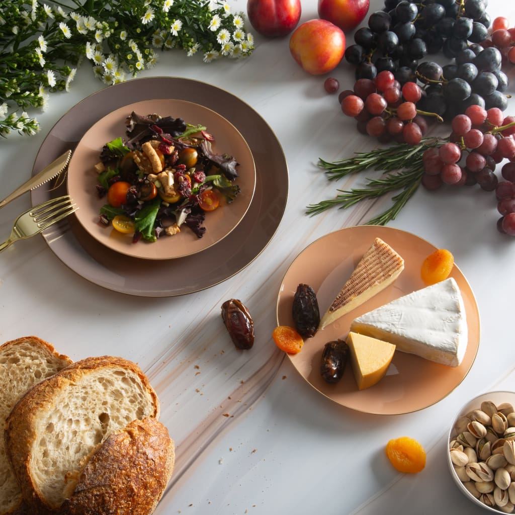 Round Truffle • Gold Plastic Plates | 10 Pack - Plastic Plates
