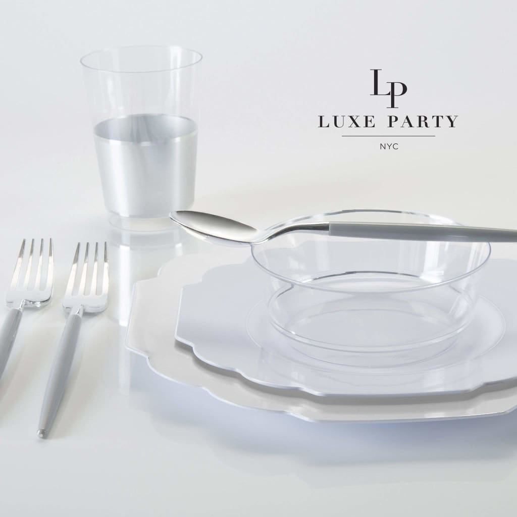 Scallop Design Plastic Plates Scalloped Silver • White Plastic Plates | 10 Pack